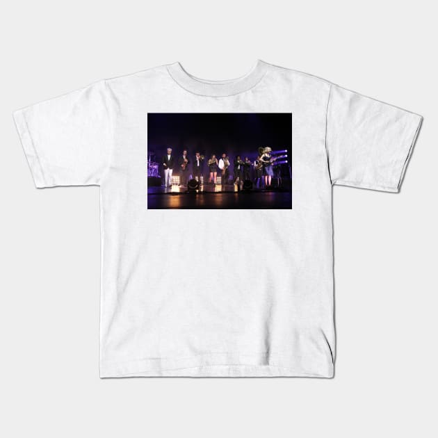 David Byrne and St. Vincent Photograph Kids T-Shirt by Concert Photos